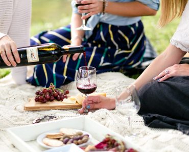 5 Tips For Catering A Picnic