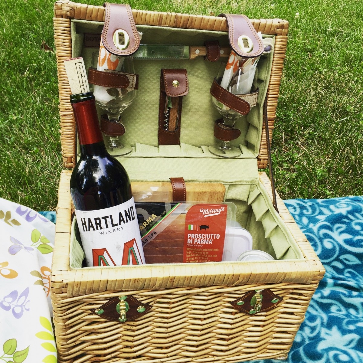 picnic basket