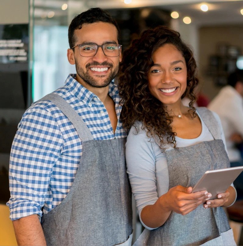business-owners-working-together-at-a-restaurant
